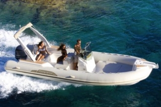  Vermietung von Capelli Tempest 770 